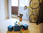 キッズルーム（子ども部屋）- 縦置き自転車